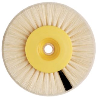 Brosse combinée, soie de Tchong King et ScotchBrite, pour résine. Phase pré-polissage. Hatho